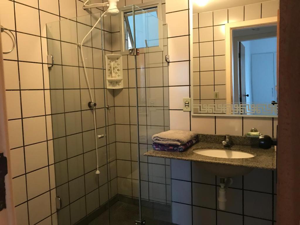 Apartamento Pe Na Areia E Aguas Tranquilas No Centro De Guarapari Exterior photo